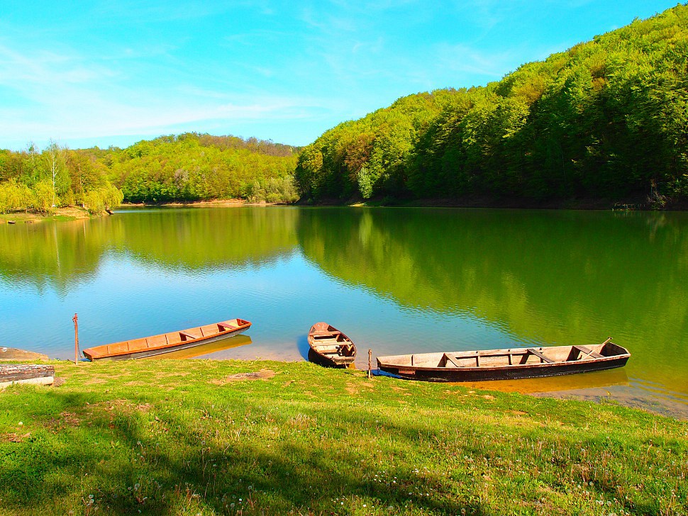 Jezero Petnja, ljeto