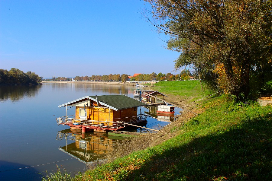 Ljeto, sunce, Splavarska ulica Slavonski Brod
