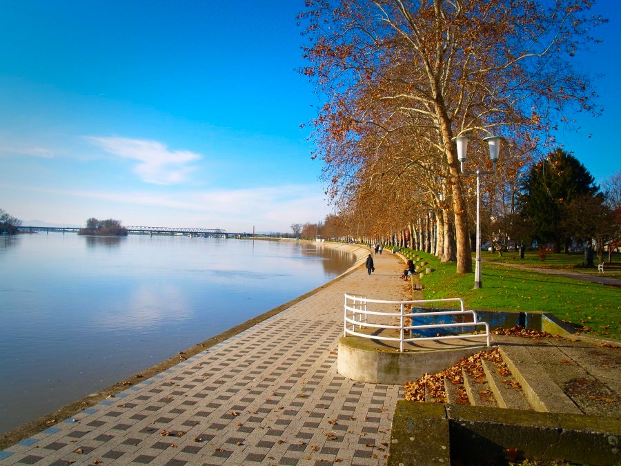 Sava, šetnica, zubato sunce, Slavonski Brod